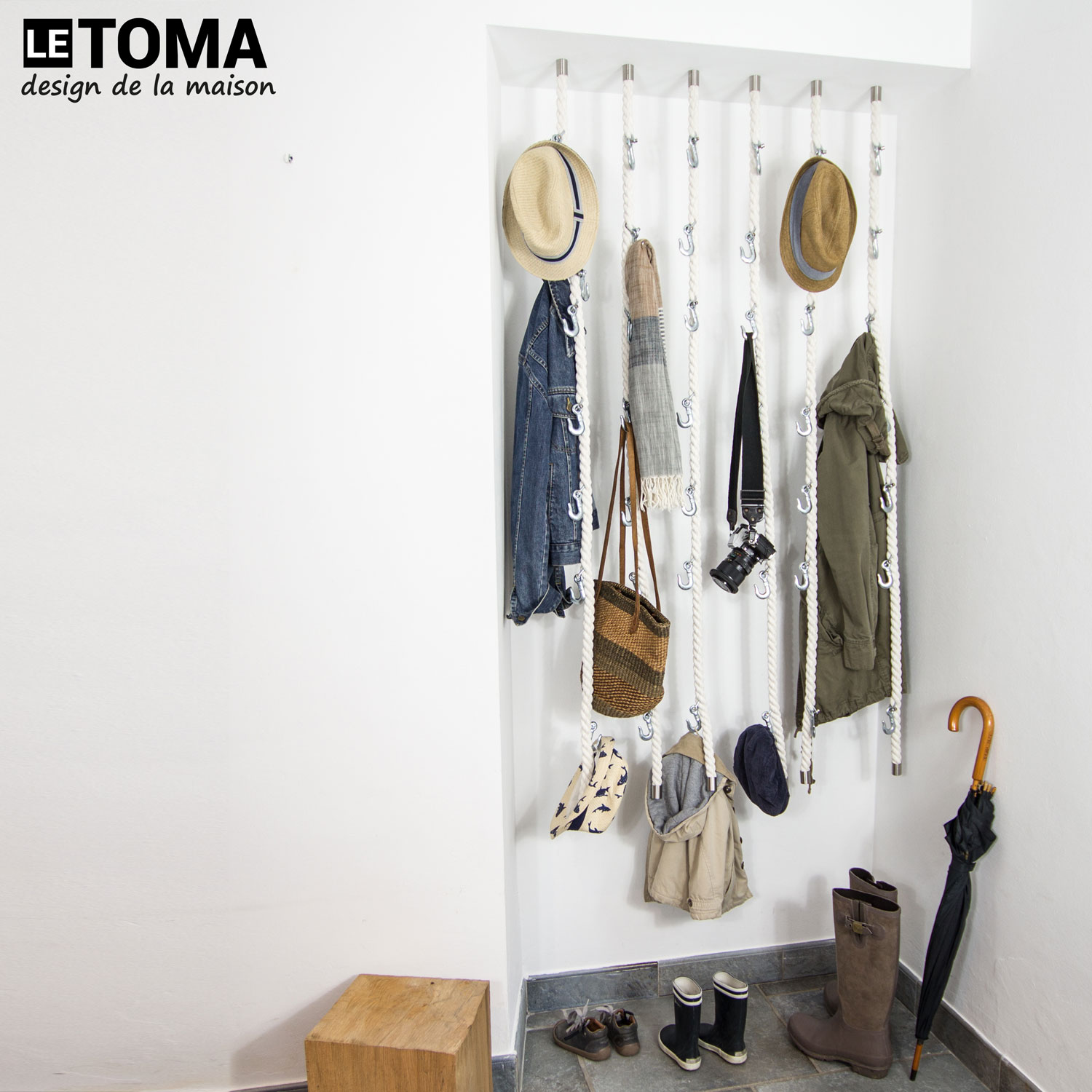 Seil-Garderobe in weiß aus 100% Baumwolle im Industrie-Design mit Haken zum Aufhängen an der Decke und Wand