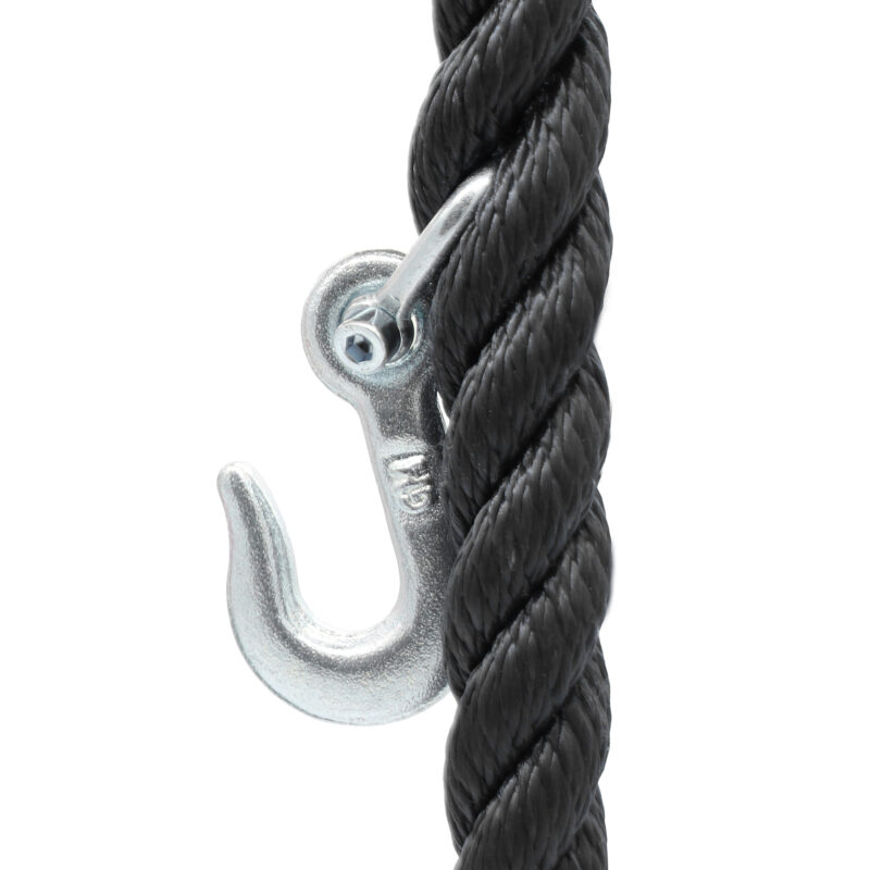Das Foto zeigt eine Seilgarderobe in der Farbe schwarz bestehend aus einem PP-Seil und Metallhaken.